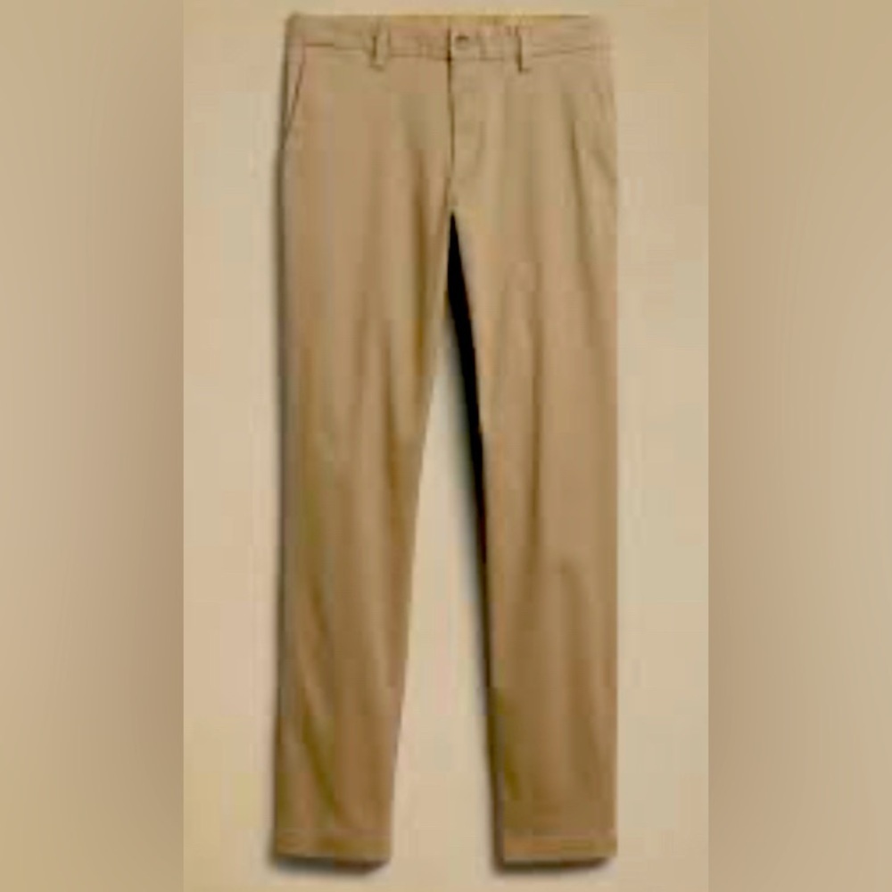 Banana Republic - NEW - 
RAPID MOVEMENT CHINO. Aiden Slim Fit. 36W x 30L. Khaki